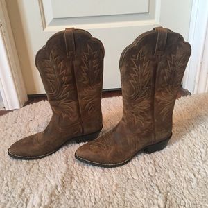 Ariat Heritage Cowgirl Boots